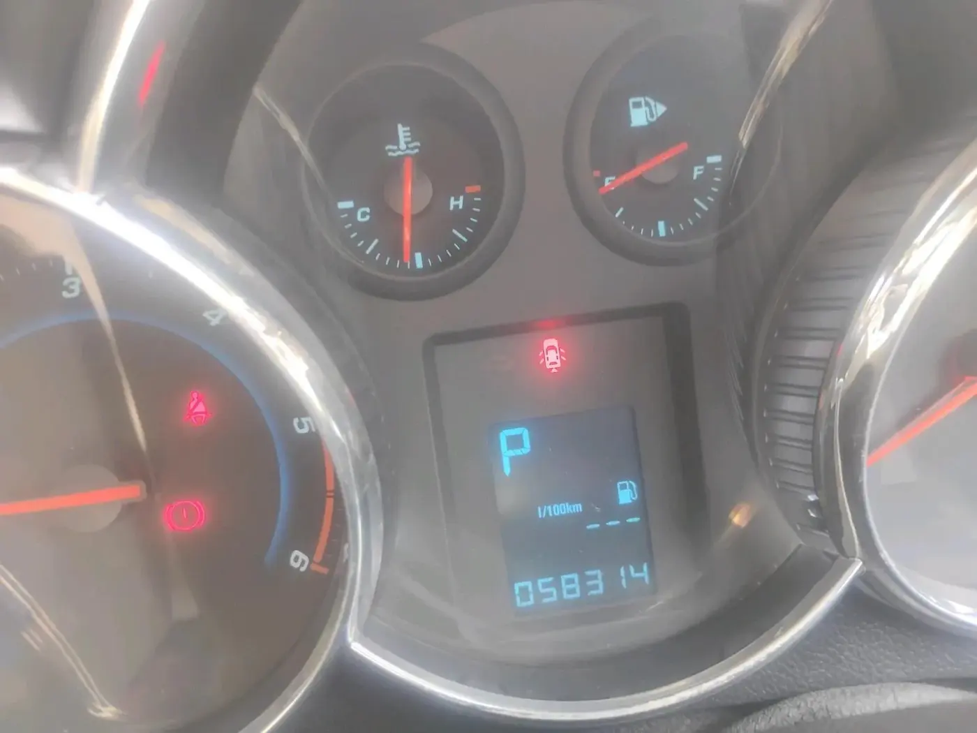 2016 Chevrolet Cruze LTZ AT, Diesel, Automatic, 58,314 km, interior