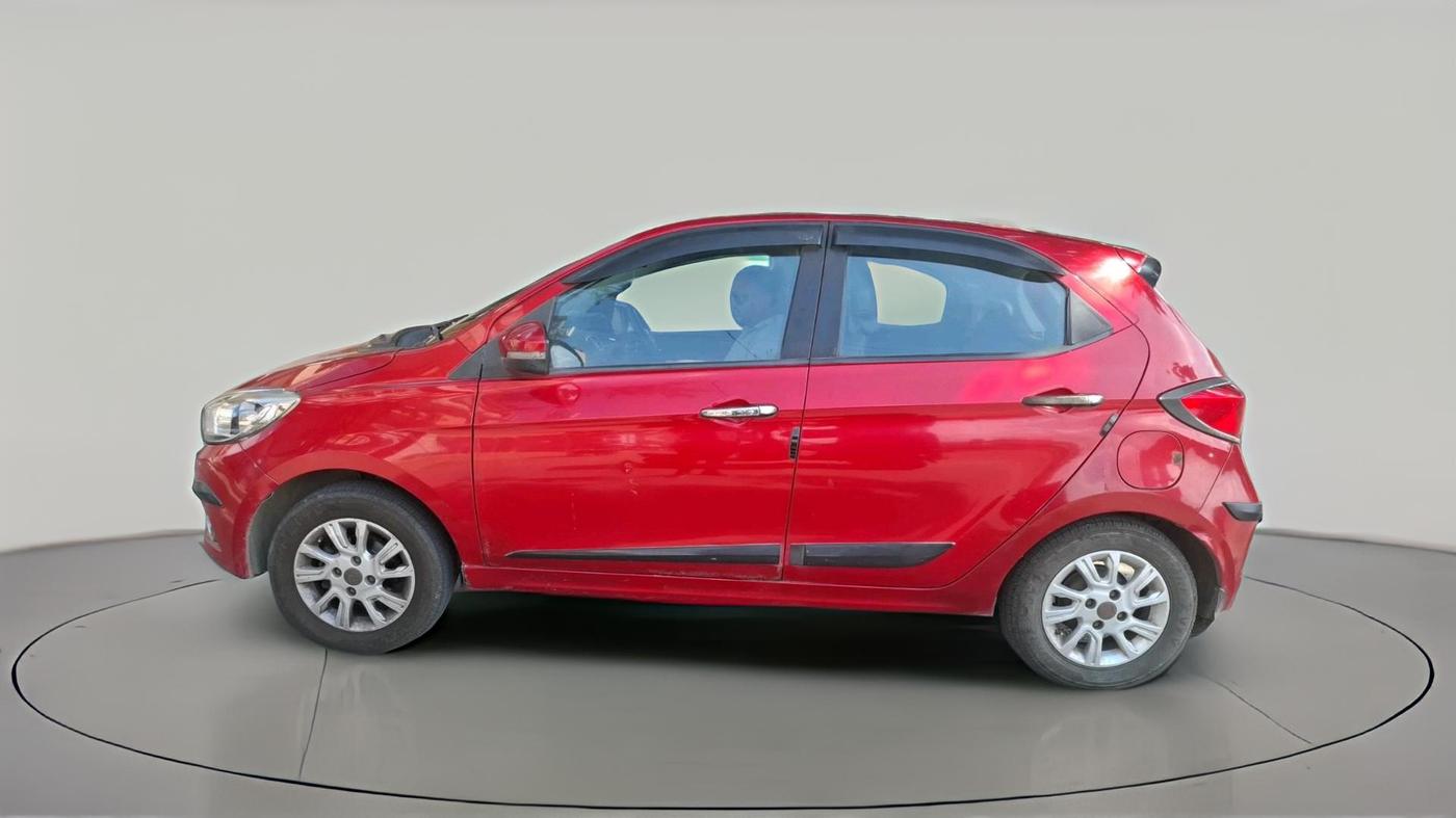 2018 Tata Tiago XZA PETROL, CNG, Automatic, 1,15,094 km, exterior