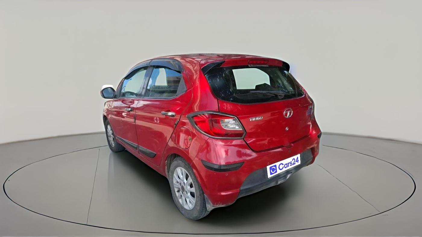 2018 Tata Tiago XZA PETROL, CNG, Automatic, 1,15,094 km, exterior