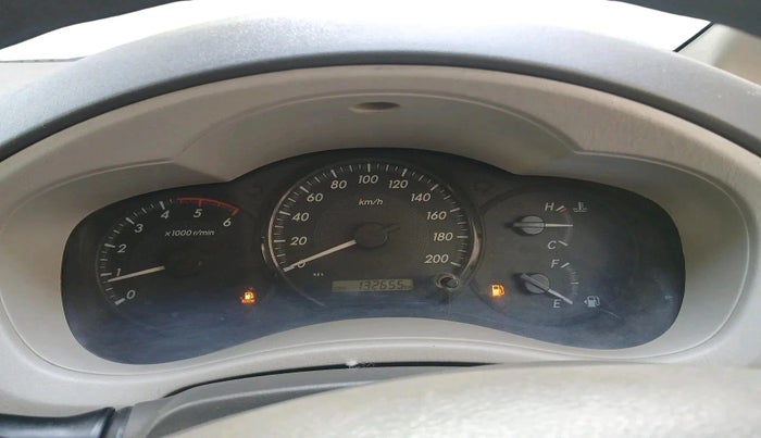 2014 Toyota Innova 2.5 GX 8 STR, Diesel, Manual, 1,32,655 km, interior