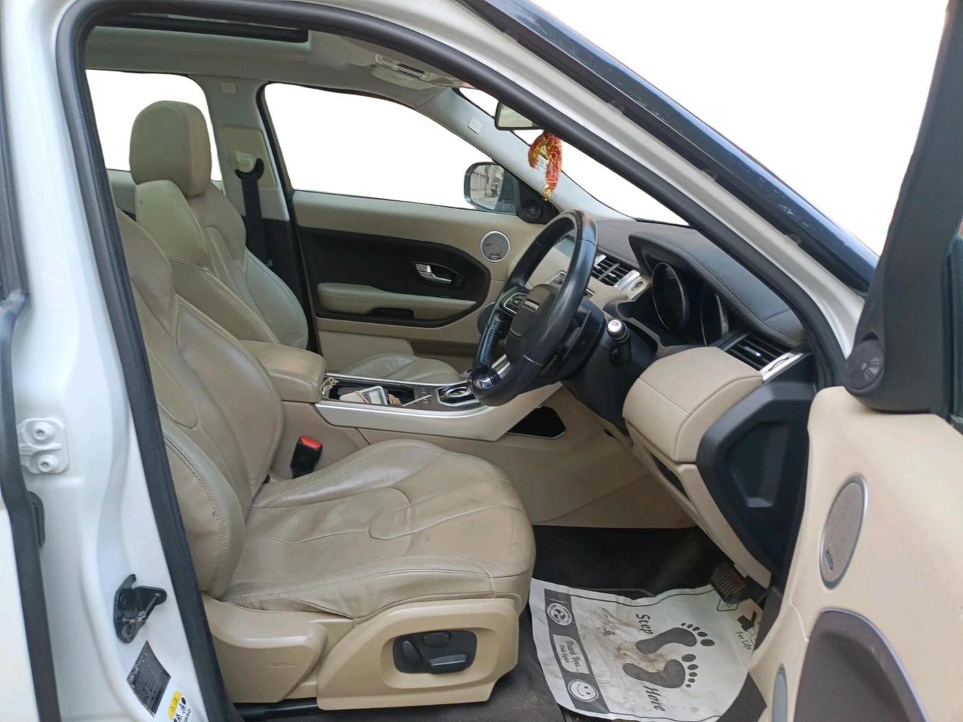 2013 Landrover Range Rover Evoque DYNAMIC SD4, Diesel, Automatic, 92,000 km, interior