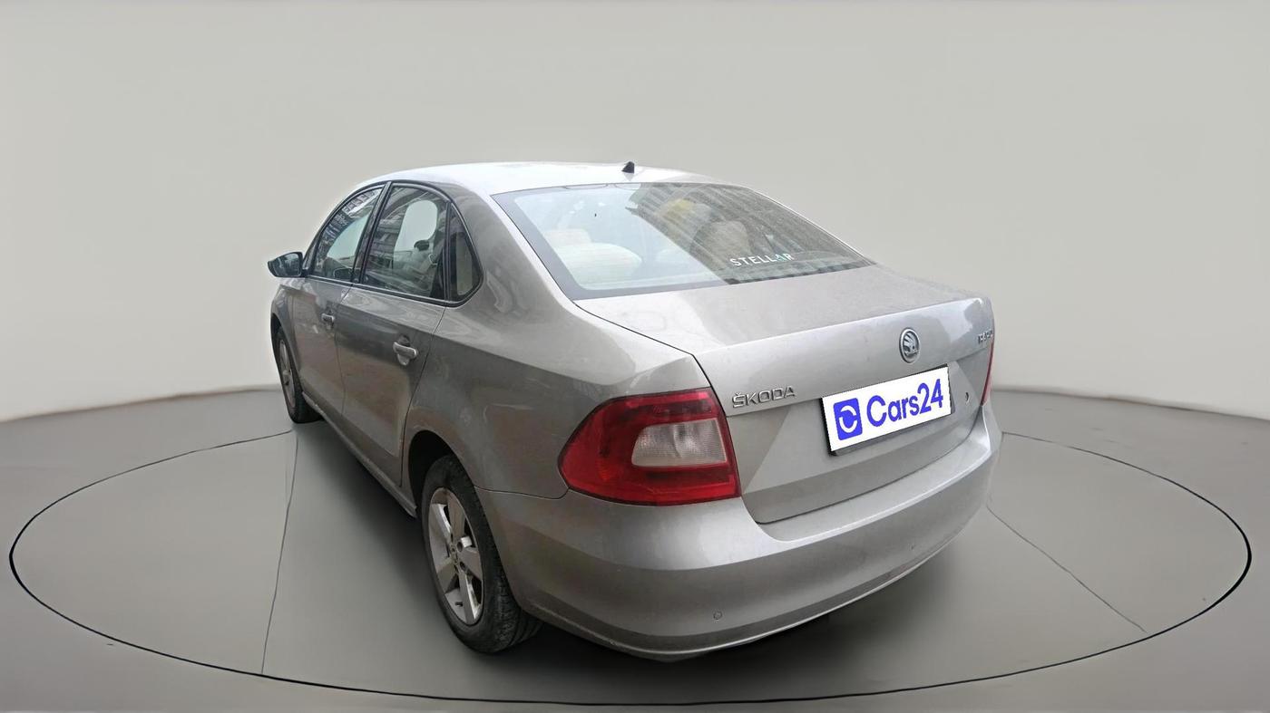 2016 Skoda Rapid 1.5 TDI CR STYLE PLUS AT, Diesel, Automatic, 2,64,741 km, exterior
