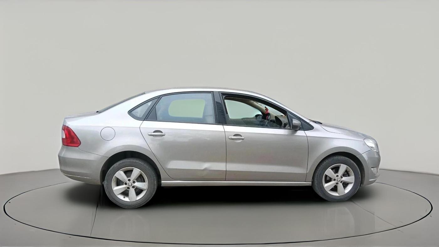 2016 Skoda Rapid 1.5 TDI CR STYLE PLUS AT, Diesel, Automatic, 2,64,741 km, exterior