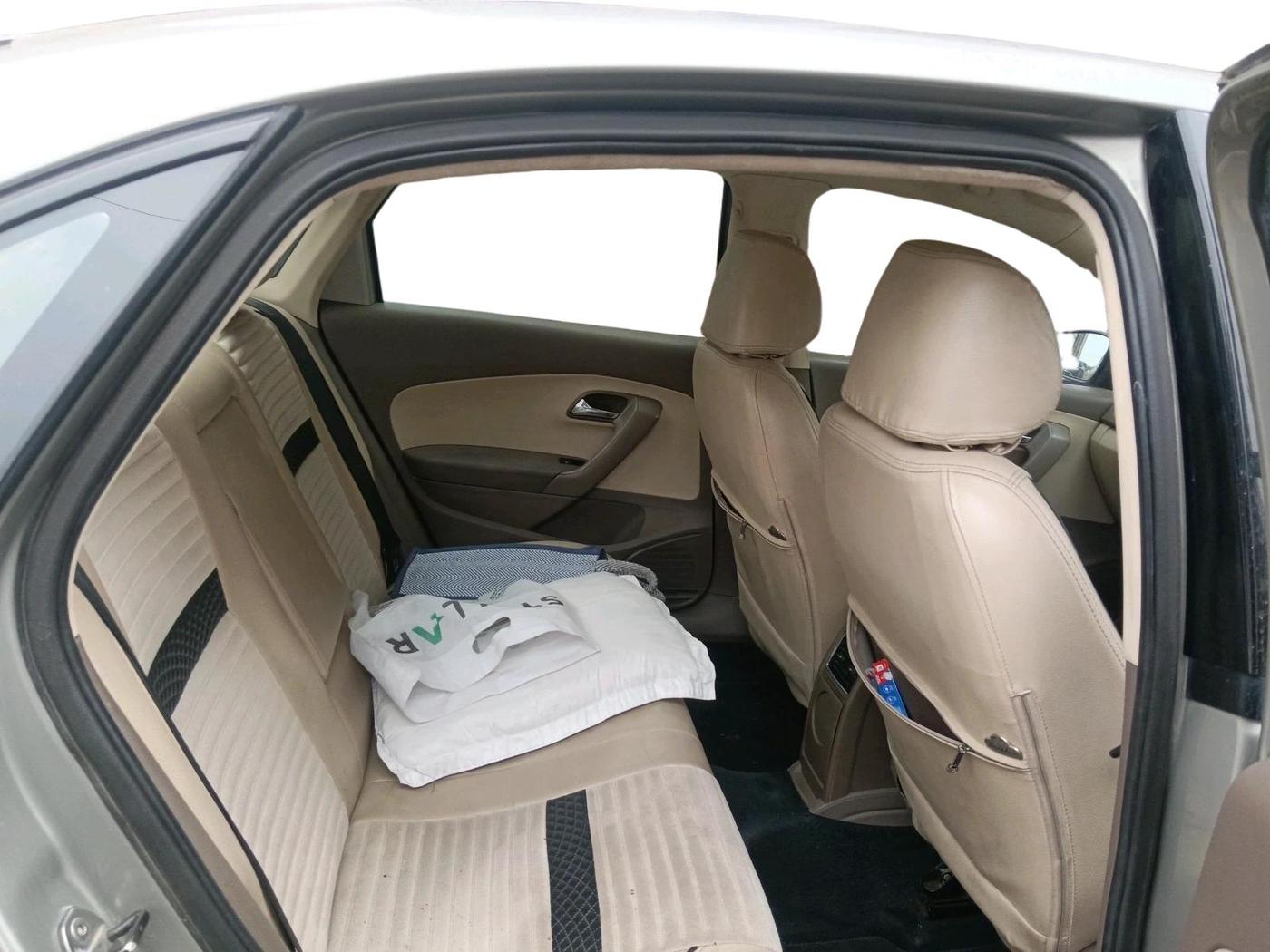 2016 Skoda Rapid 1.5 TDI CR STYLE PLUS AT, Diesel, Automatic, 2,64,741 km, interior