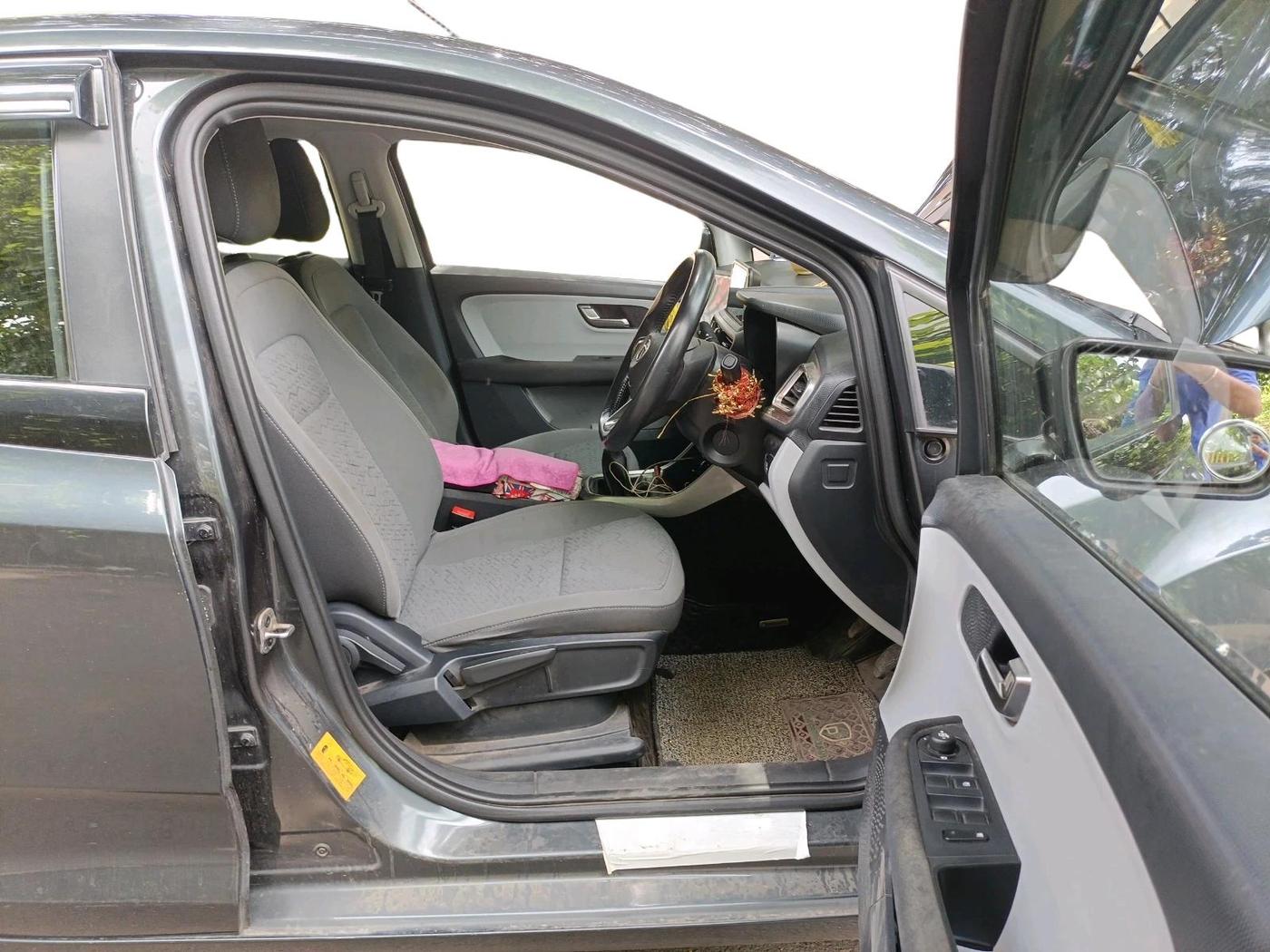2020 Tata ALTROZ XZ PETROL, Petrol, Manual, 42,516 km, interior