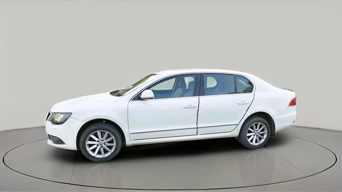 2014 Skoda Superb ELEGANCE 1.8 TSI MT, Petrol, Manual, 79,729 km, exterior