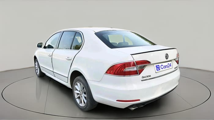 2014 Skoda Superb ELEGANCE 1.8 TSI MT, Petrol, Manual, 79,729 km, exterior