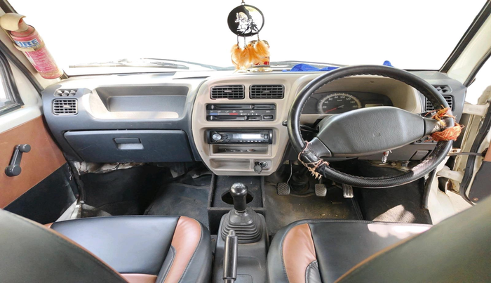 2016 Maruti Eeco 5 STR WITH A/C+HTR, CNG, Manual, 96,696 km, interior