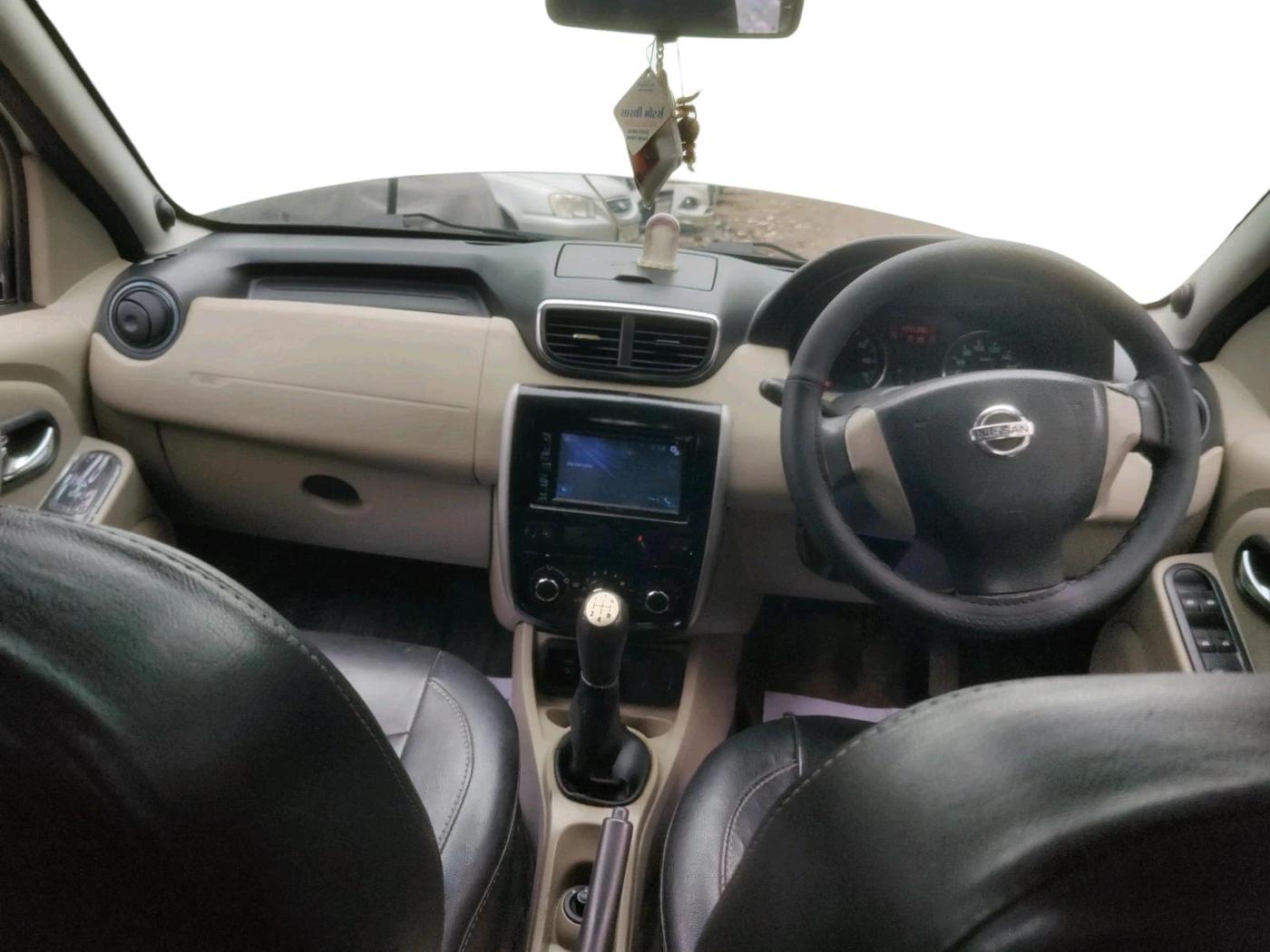 2015 Nissan Terrano XL D PLUS, Diesel, Manual, 1,25,590 km, interior