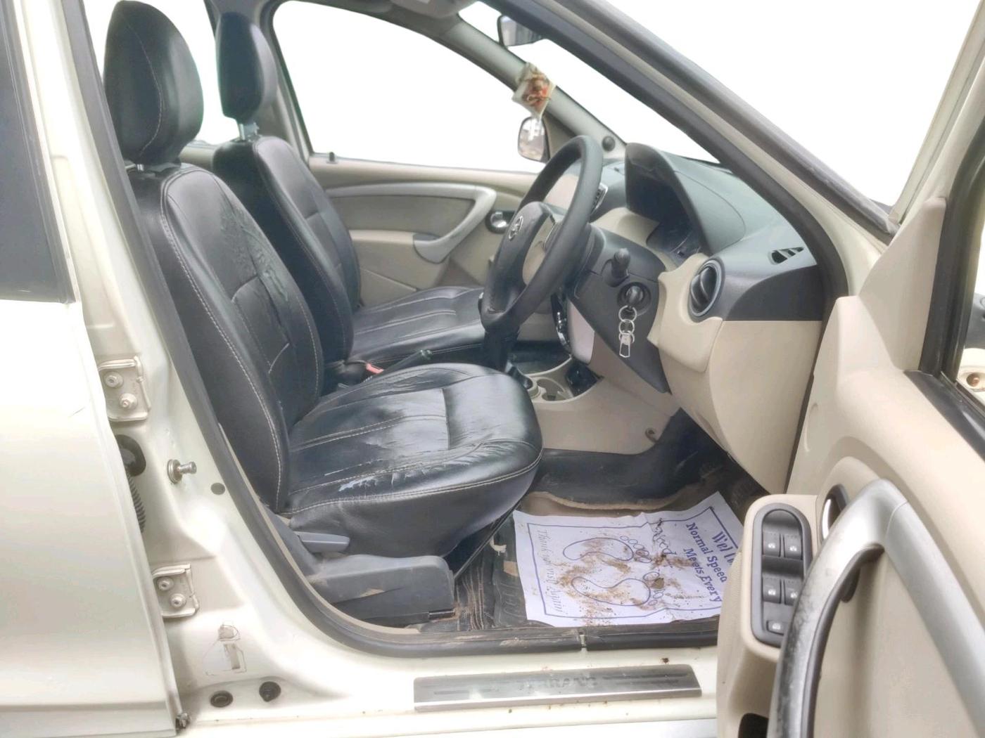 2015 Nissan Terrano XL D PLUS, Diesel, Manual, 1,25,590 km, interior