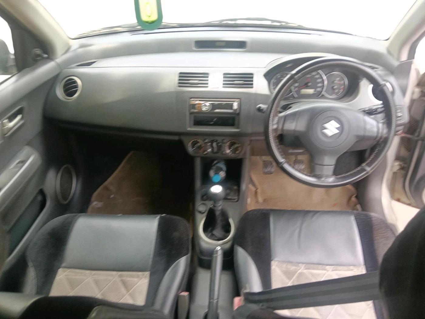 2011 Maruti Swift VDI, Diesel, Manual, 75,508 km, interior
