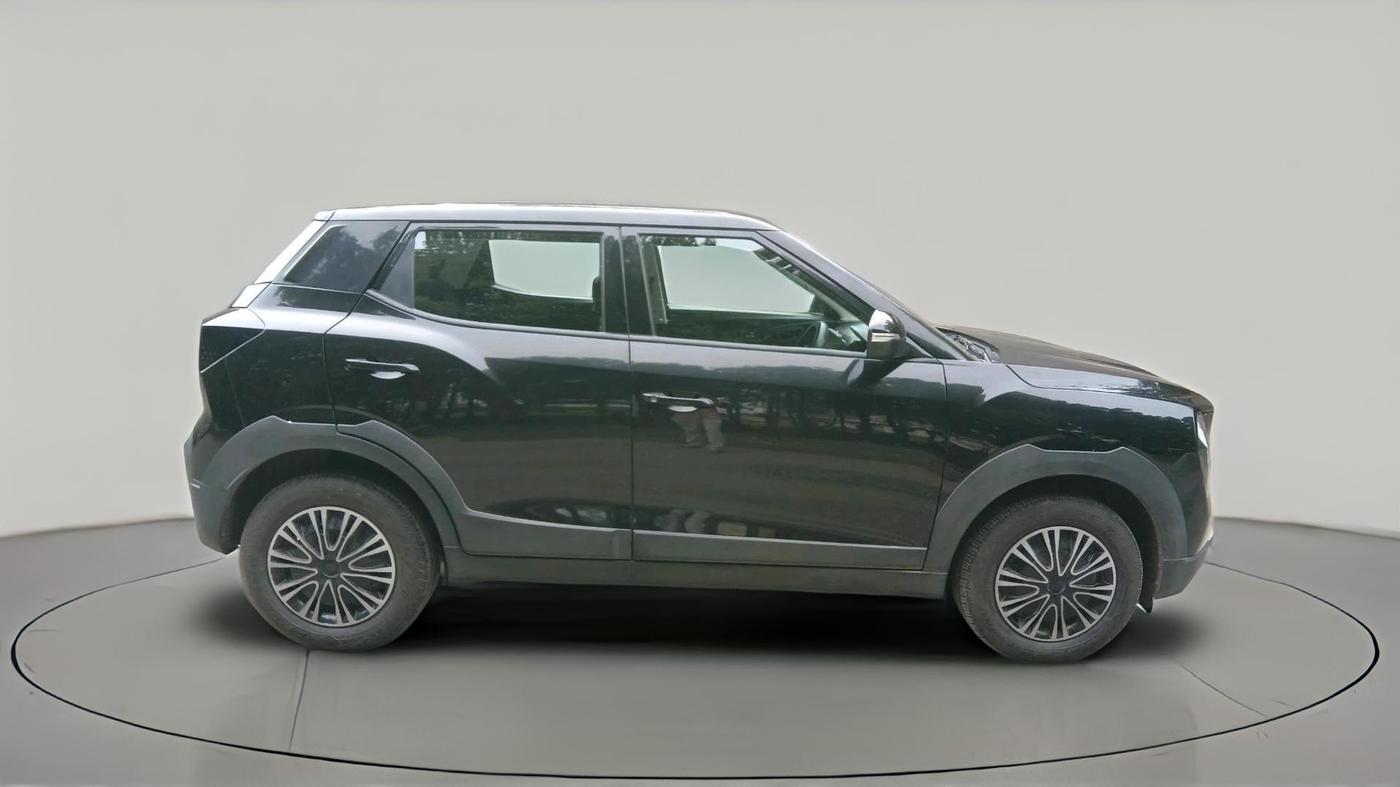 2025 Mahindra XUV 3XO MX1 1.2 L TCMPFi, Petrol, Manual, 7,570 km, exterior