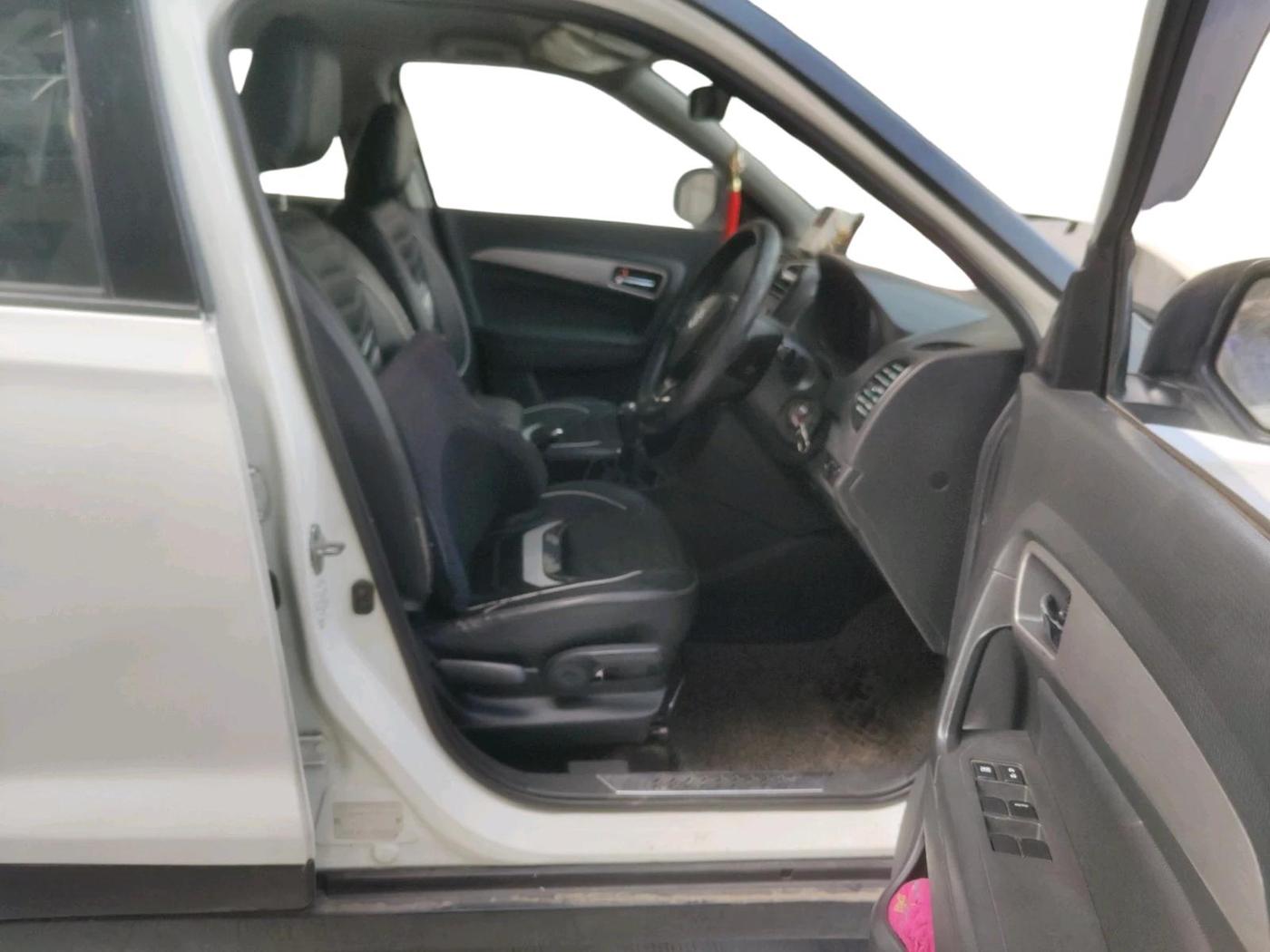 2017 Maruti Vitara Brezza ZDI, Diesel, Manual, 80,548 km, interior