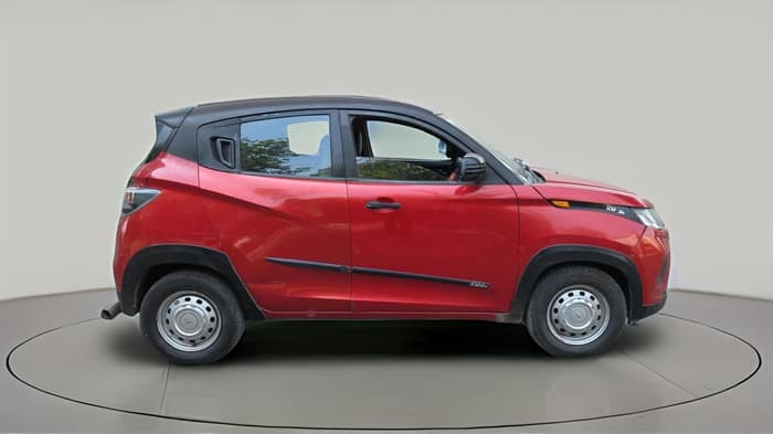 2017 Mahindra KUV 100 NXT K2 D 6S, Diesel, Manual, 1,00,505 km, exterior