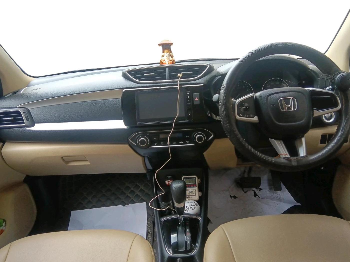 2024 Honda Amaze 1.2L I-VTEC VX CVT, Petrol, Automatic, 14,192 km, interior