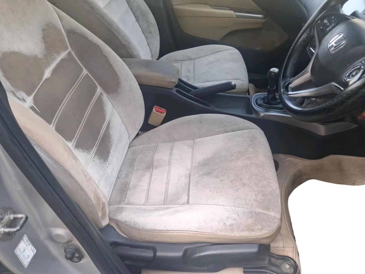 2015 Honda City 1.5L I-DTEC V, Diesel, Manual, 1,07,180 km, interior