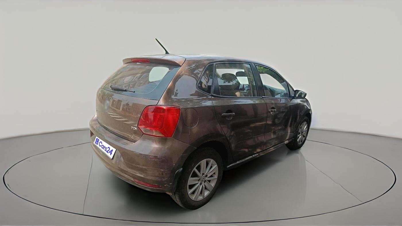 2016 Volkswagen Polo HIGHLINE1.5L, Diesel, Manual, 1,40,775 km, exterior
