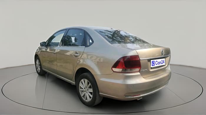 2016 Volkswagen Vento HIGHLINE 1.5 AT, Diesel, Automatic, 78,389 km, exterior