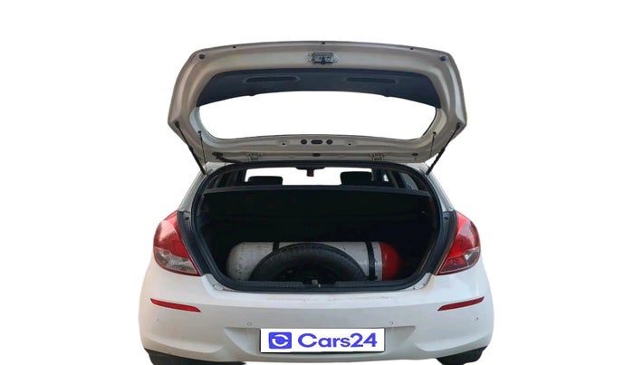 2013 Hyundai i20 SPORTZ 1.2, CNG, Manual, 89,074 km, exterior