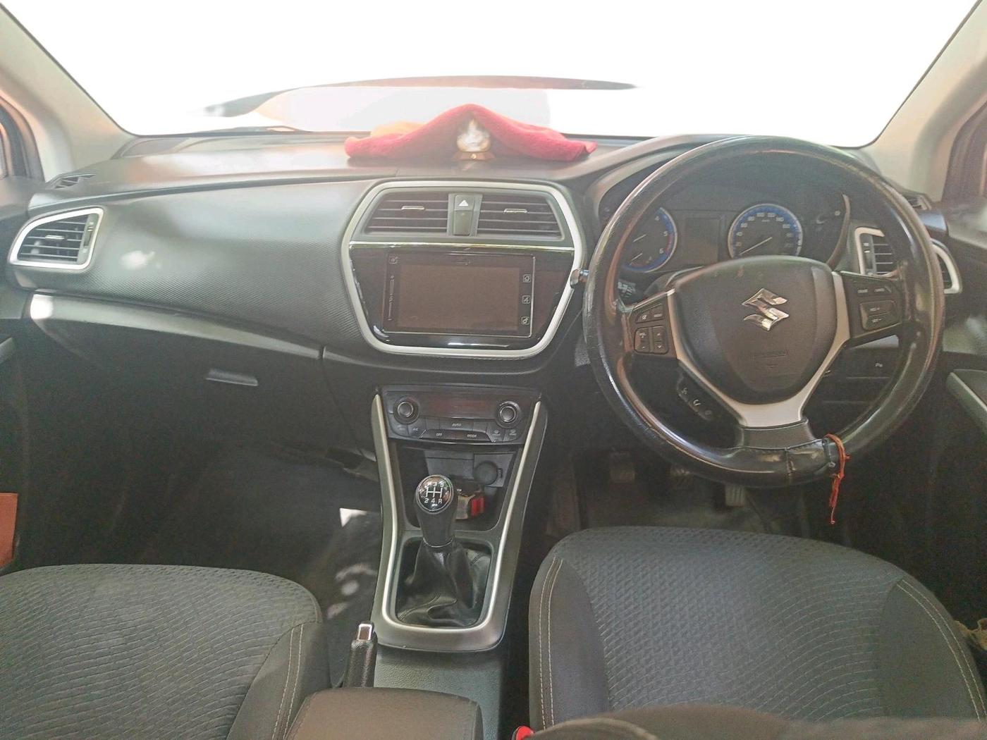 2017 Maruti S Cross ZETA 1.3, Diesel, Manual, 1,15,660 km, interior