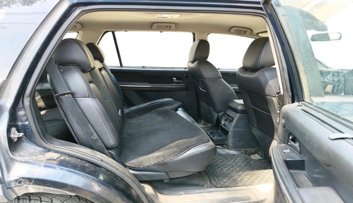 2017 Tata Hexa XT 4X2 7 STR, Diesel, Manual, 82,390 km, interior