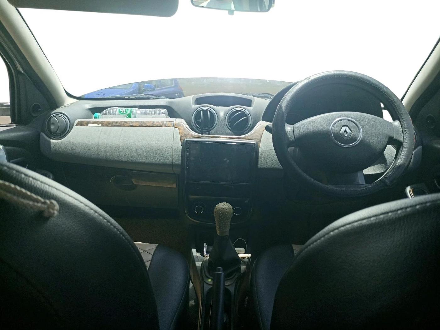 2013 Mahindra Renault Logan EDGE DLS 1.5 DCI, Diesel, Manual, 1,45,730 km, interior