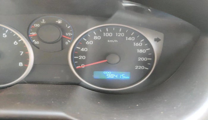 2013 Hyundai i20 SPORTZ 1.2, Petrol, Manual, 98,415 km, interior