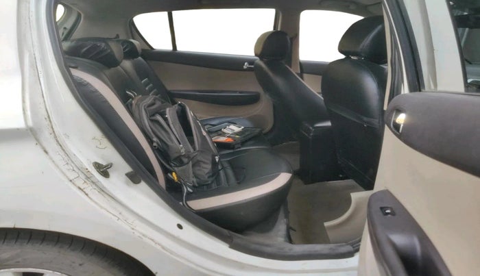 2013 Hyundai i20 SPORTZ 1.2, Petrol, Manual, 98,415 km, interior