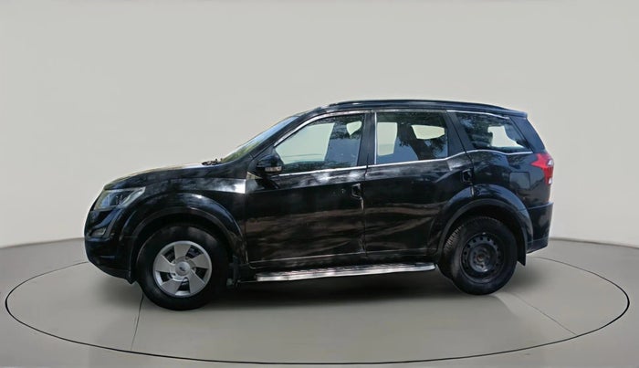 2018 Mahindra XUV500 W7, Diesel, Manual, 90,385 km, exterior