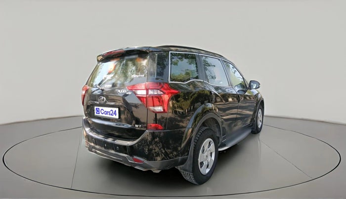 2018 Mahindra XUV500 W7, Diesel, Manual, 90,385 km, exterior