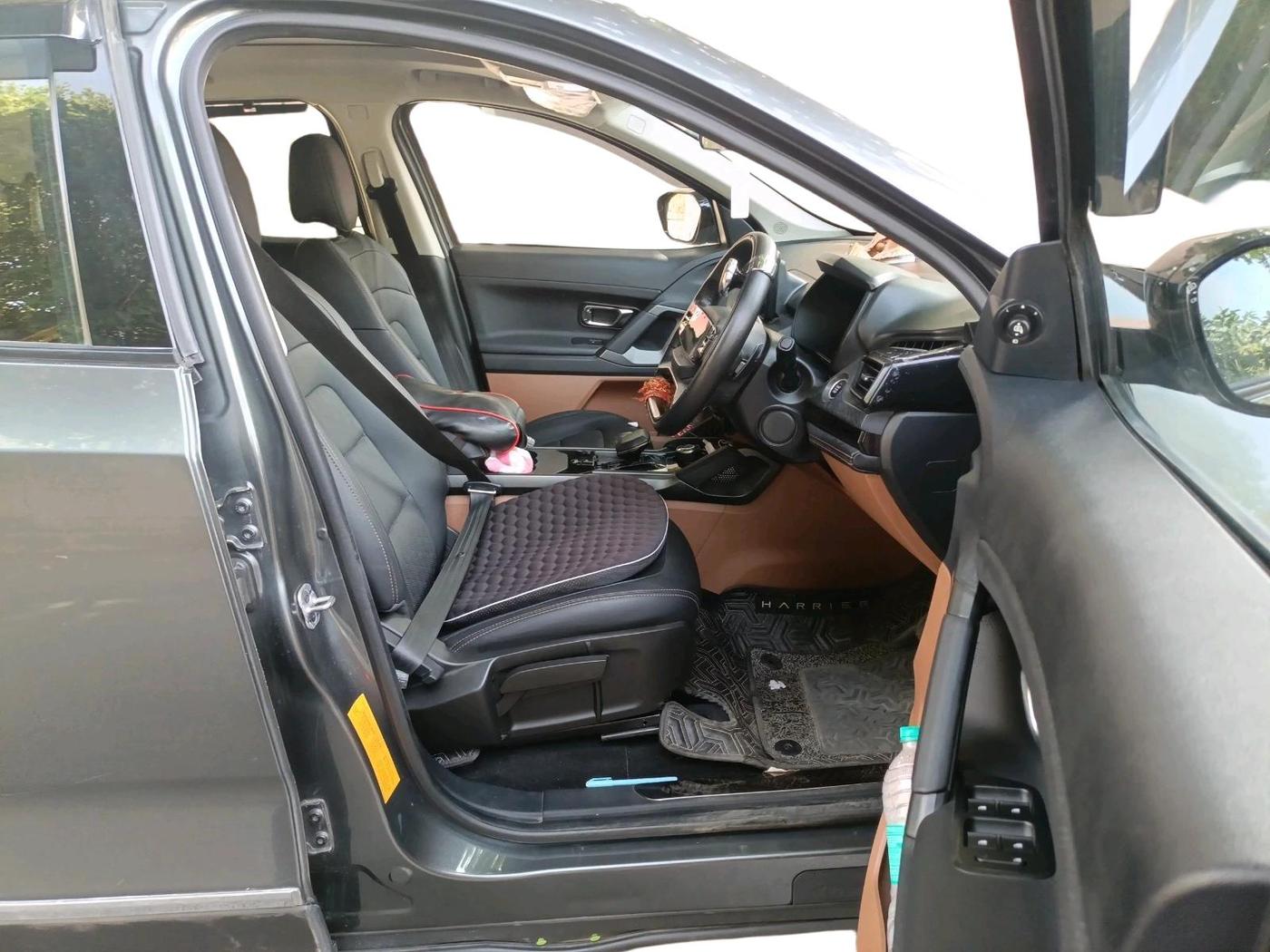 2025 Tata Harrier ADVENTURE PLUS AT, Diesel, Automatic, 40,280 km, interior