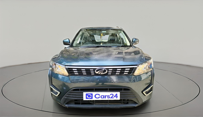 2022 Mahindra XUV300 W6 1.5 DIESEL AMT, Diesel, Automatic, 56,699 km, exterior