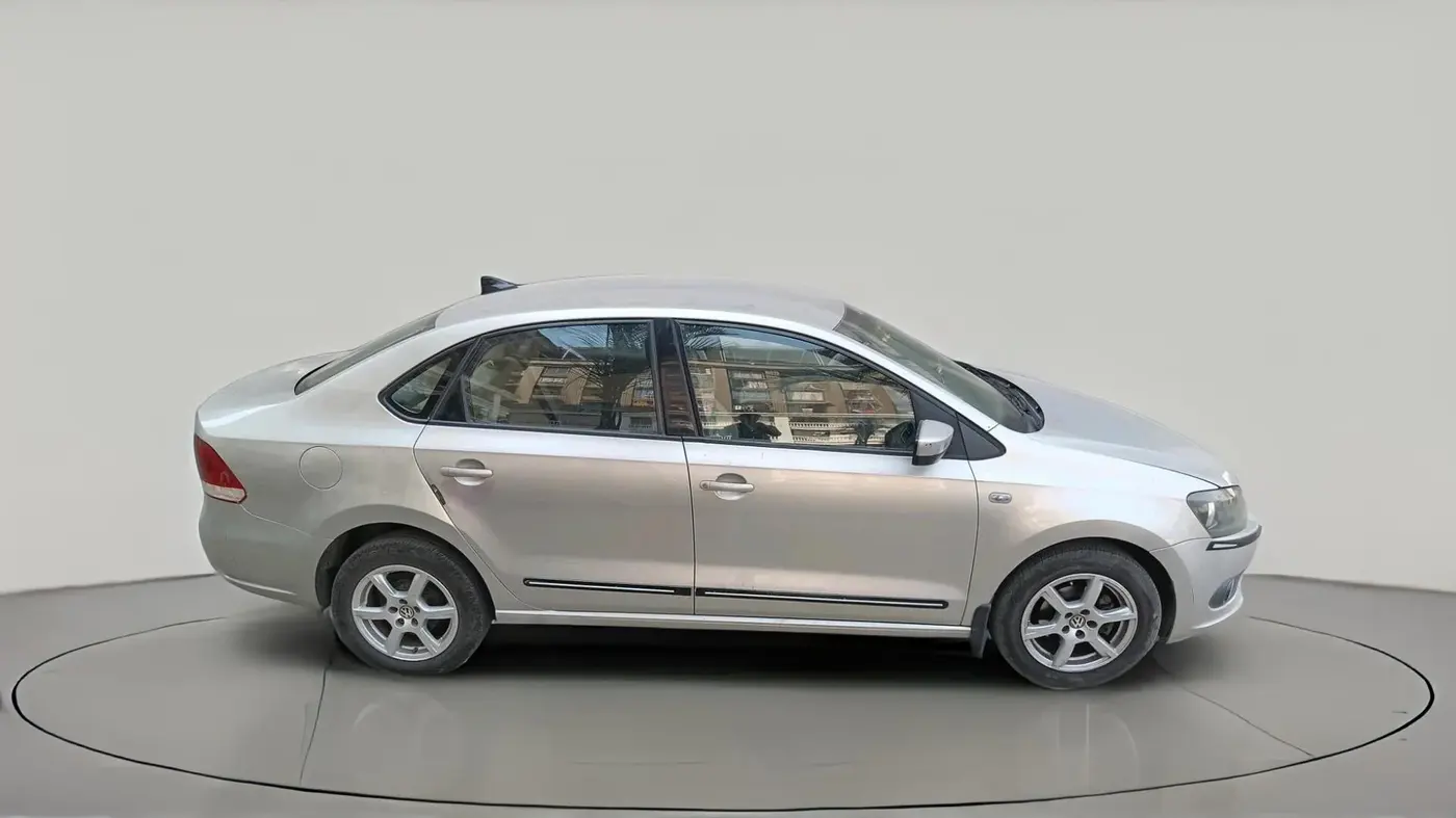2014 Volkswagen Vento HIGHLINE DIESEL 1.6, Diesel, Manual, 87,295 km, exterior