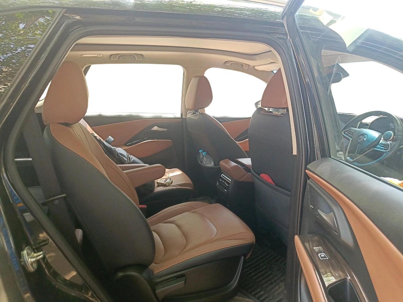 2023 MG HECTOR PLUS SHARP PRO 1.5 PETROL TURBO CVT 6 STR, Petrol, Automatic, 50,507 km, interior
