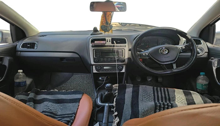 2014 Volkswagen Polo HIGHLINE1.5L, Diesel, Manual, 73,422 km, interior