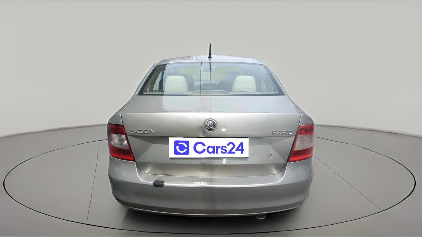 2015 Skoda Rapid 1.5 TDI CR ELEGANCE AT, Diesel, Automatic, 97,201 km, exterior