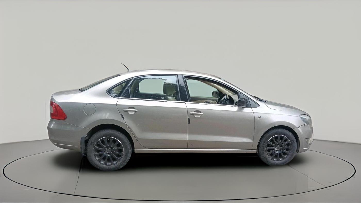 2015 Skoda Rapid 1.5 TDI CR ELEGANCE AT, Diesel, Automatic, 97,201 km, exterior