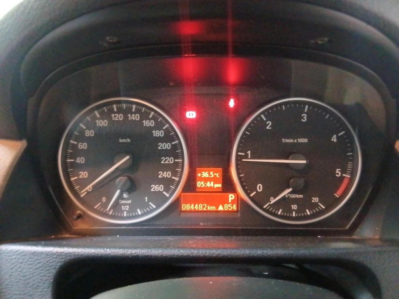 2011 BMW X1 sDrive20d, Diesel, Automatic, 87,500 km, interior