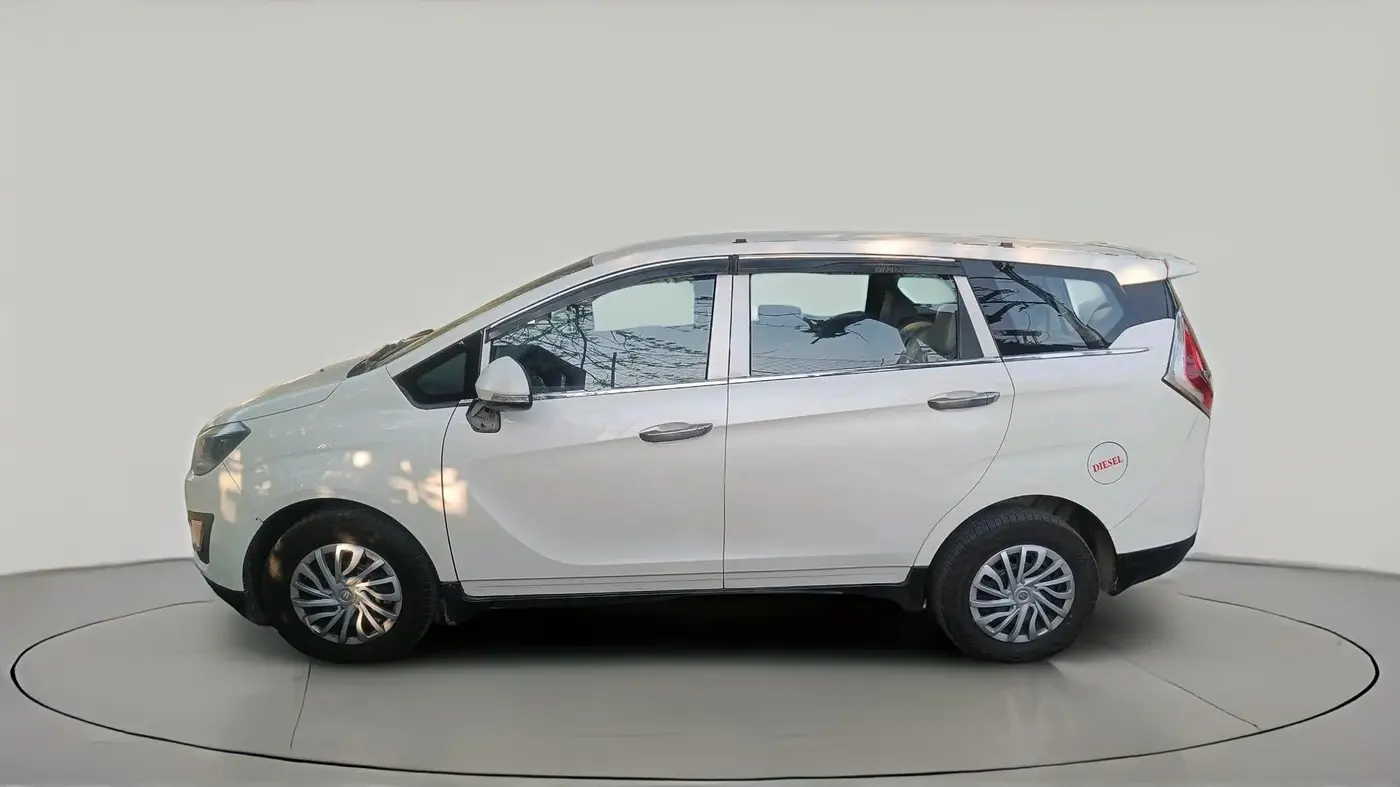 2019 Mahindra MARAZZO M4 8 STR, Diesel, Manual, 1,12,949 km, exterior