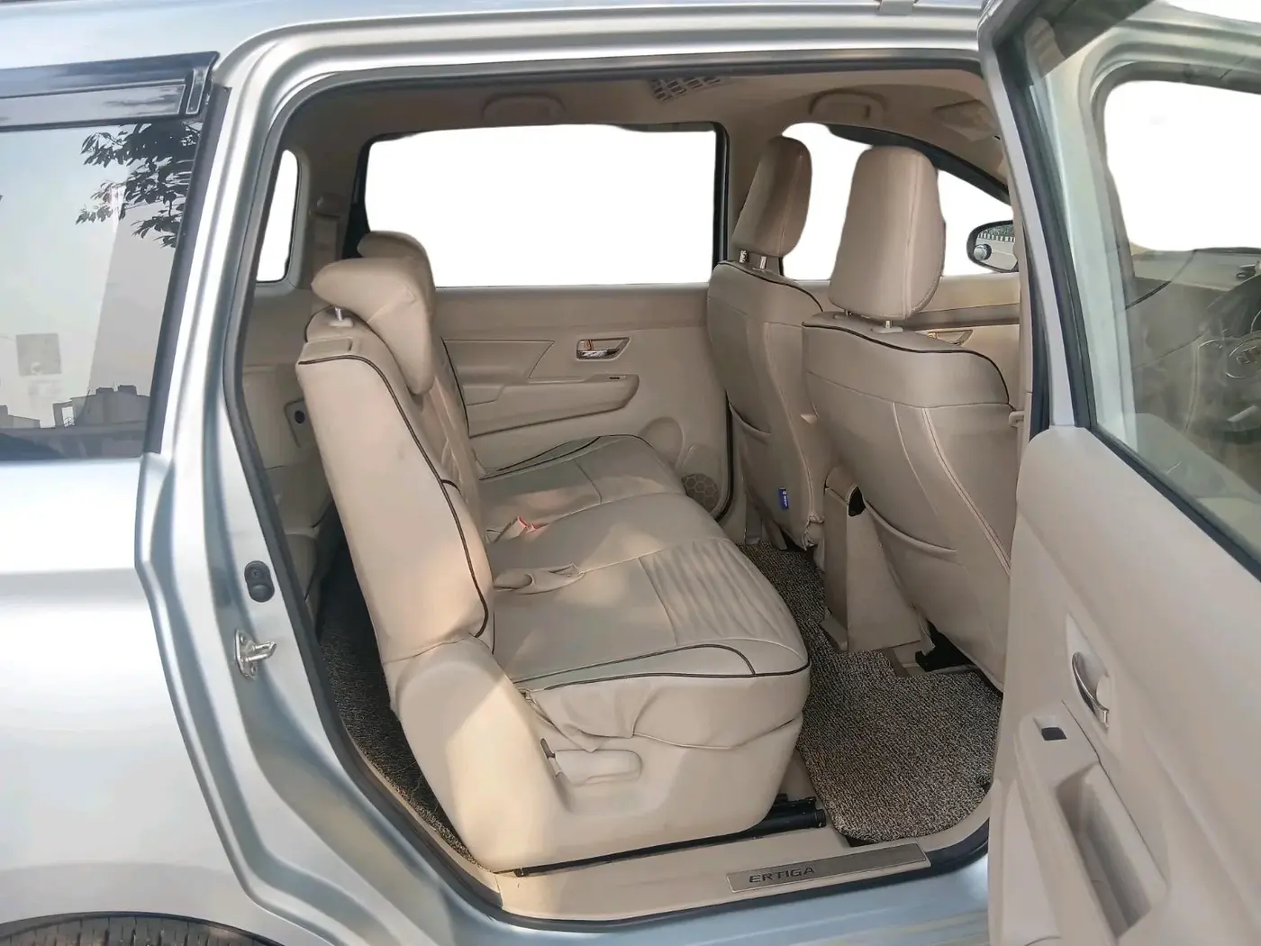 2023 Maruti Ertiga VXI SHVS, Petrol, Manual, 17,500 km, interior