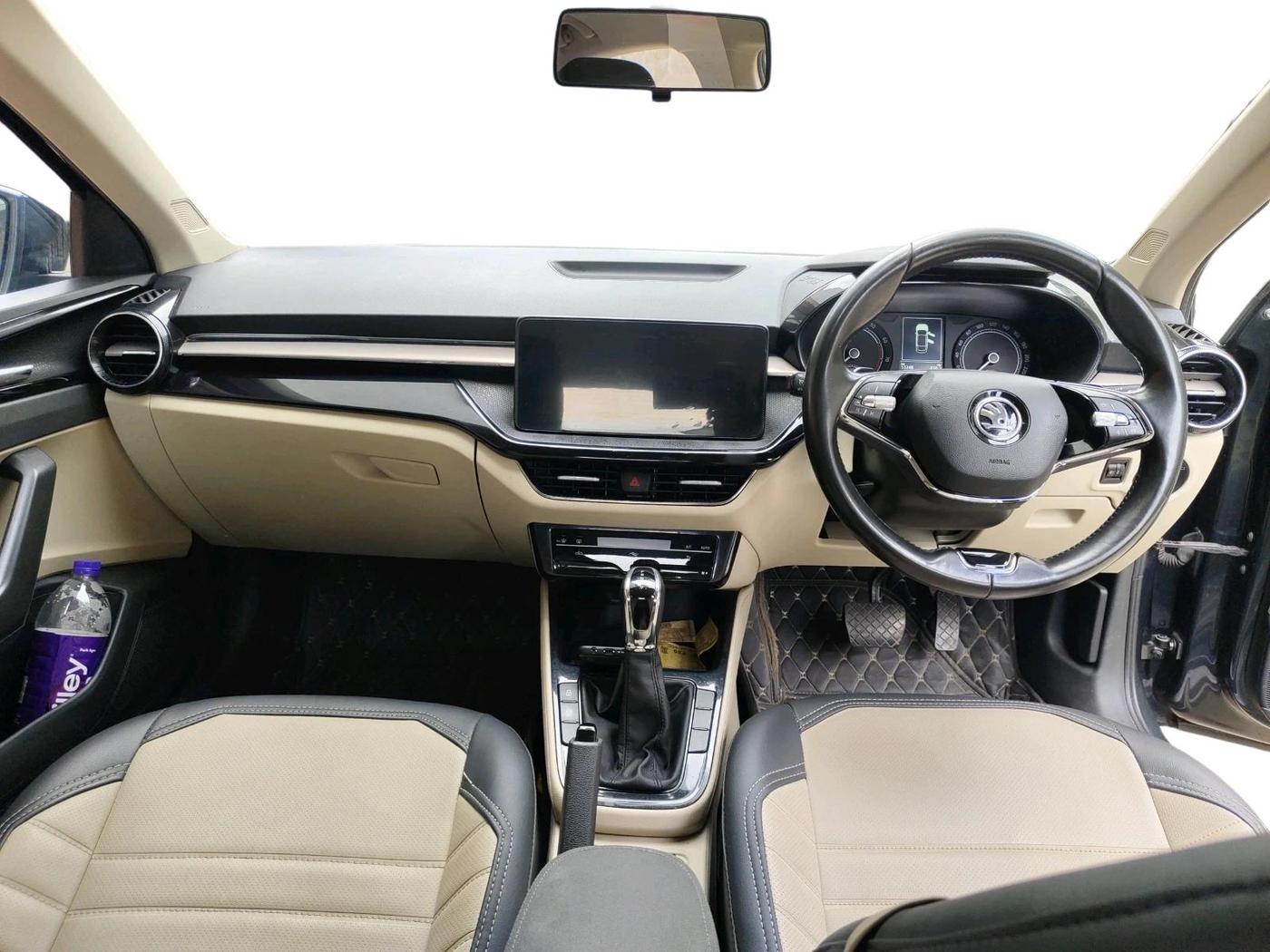 2022 Skoda SLAVIA AMBITION 1.0L TSI AT, Petrol, Automatic, 53,248 km, interior