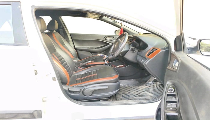 2016 Hyundai i20 Active 1.4 SX, Diesel, Manual, 65,170 km, interior