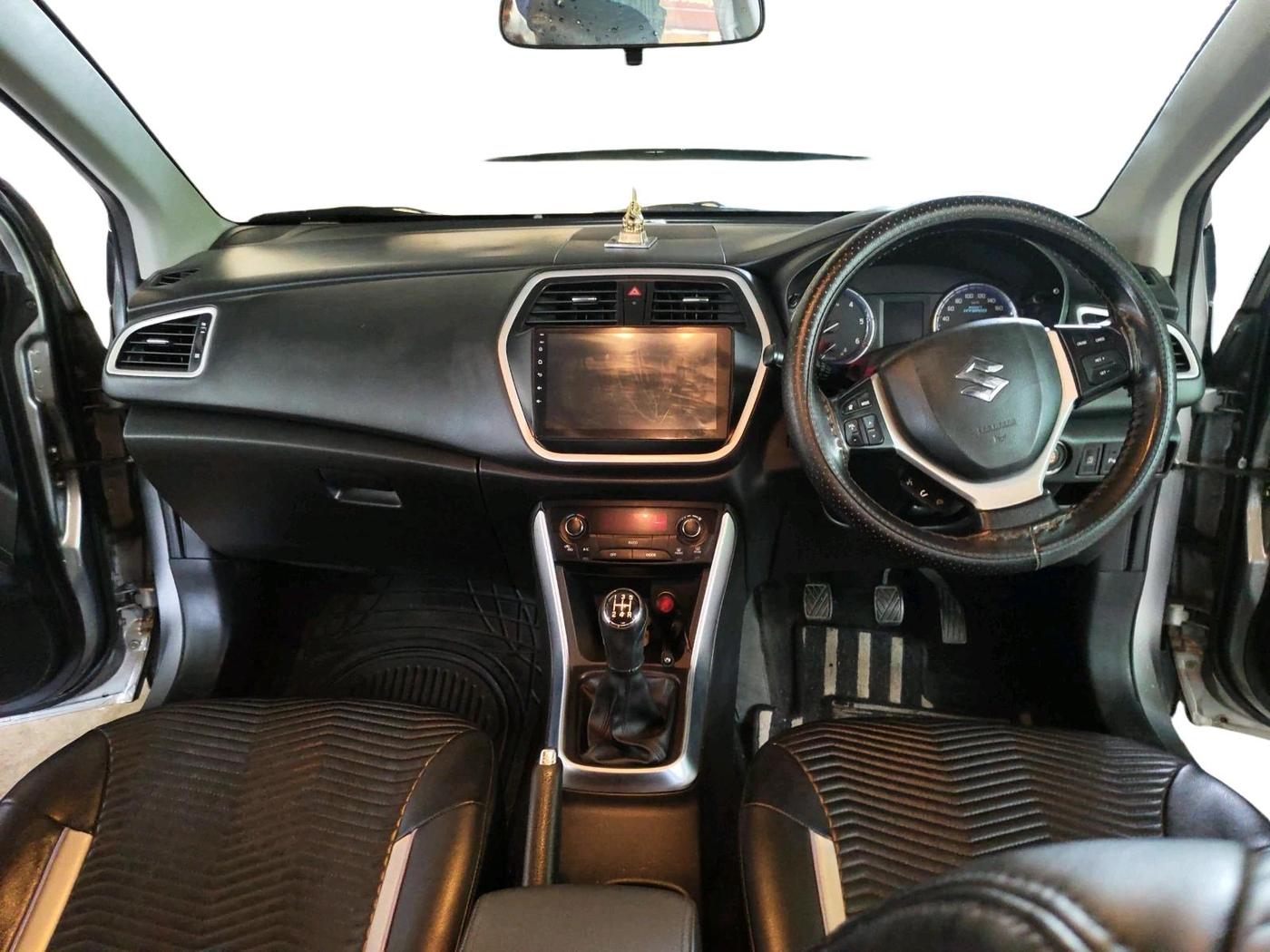 2018 Maruti S Cross ZETA 1.3, Diesel, Manual, 98,380 km, interior