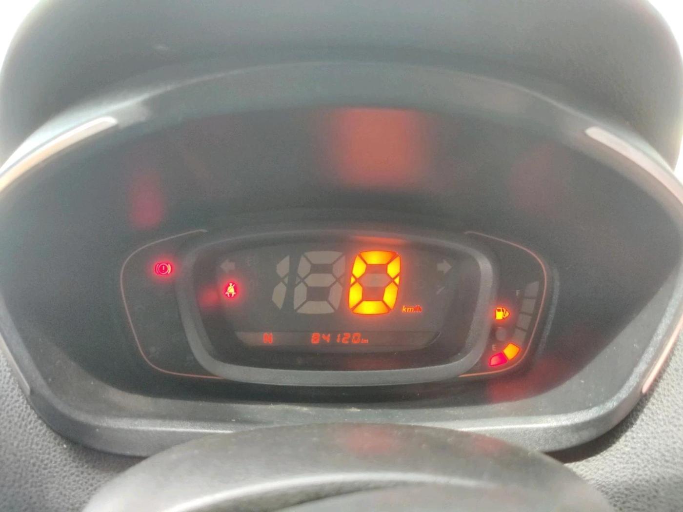 2019 Renault Kwid CLIMBER 1.0 AMT, Petrol, Automatic, 84,120 km, interior