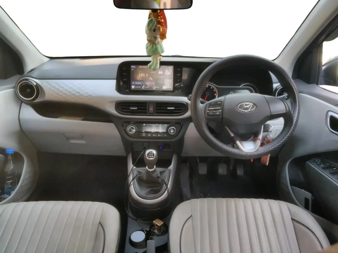 2022 Hyundai GRAND I10 NIOS SPORTZ 1.2 KAPPA VTVT, Petrol, Manual, 16,922 km, interior