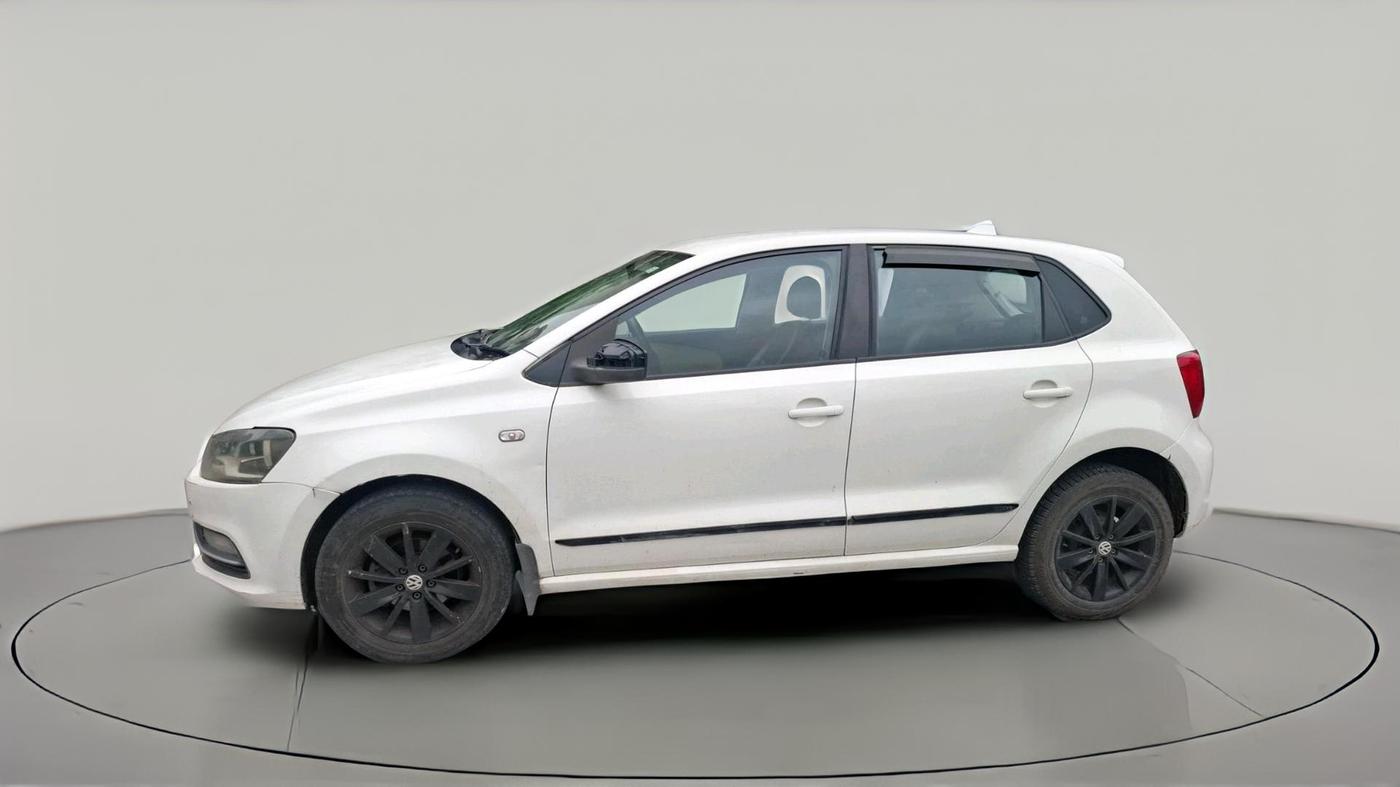 2015 Volkswagen Polo HIGHLINE1.5L, Diesel, Manual, 1,15,647 km, exterior
