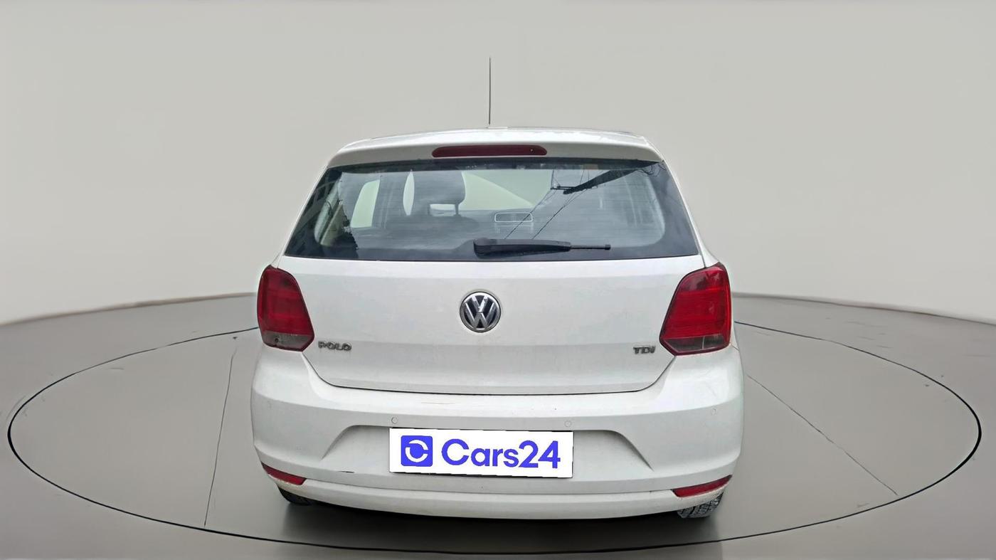 2015 Volkswagen Polo HIGHLINE1.5L, Diesel, Manual, 1,15,647 km, exterior