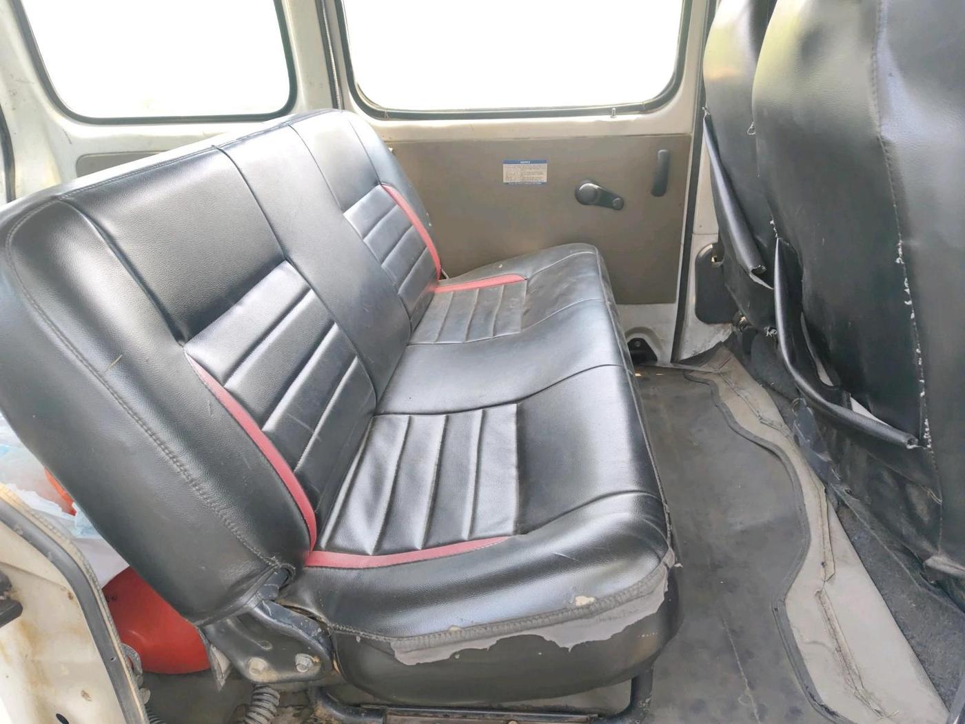 2015 Maruti Eeco 5 STR WITH A/C+HTR, CNG, Manual, 1,45,061 km, interior