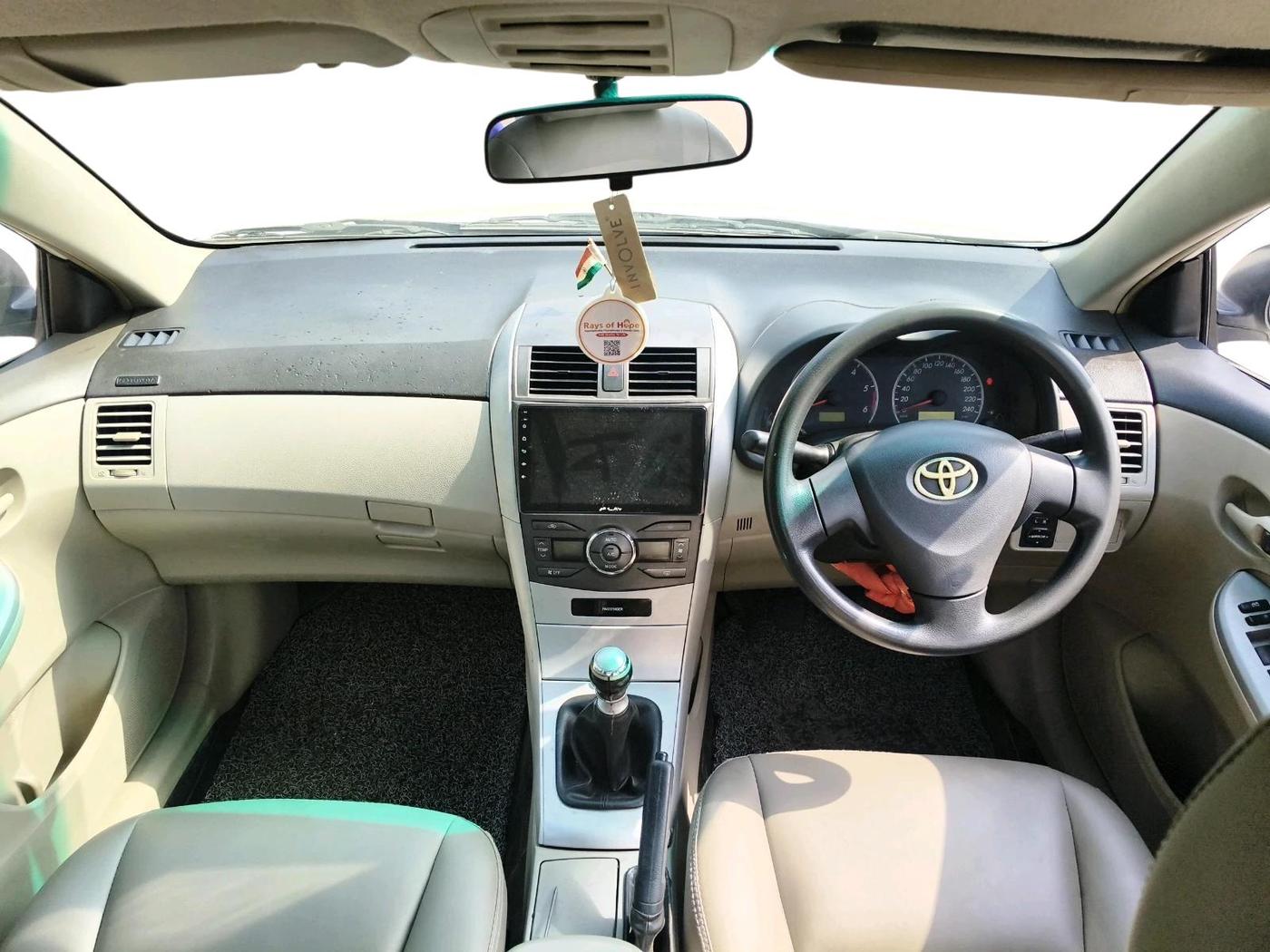 2012 Toyota Corolla Altis G DIESEL, Diesel, Manual, 1,31,210 km, interior