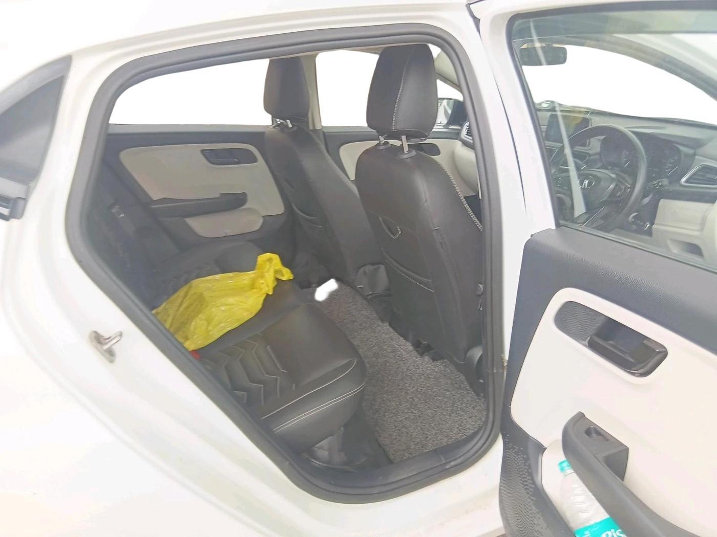 2022 Tata ALTROZ XM PLUS PETROL, Petrol, Manual, 46,030 km, interior